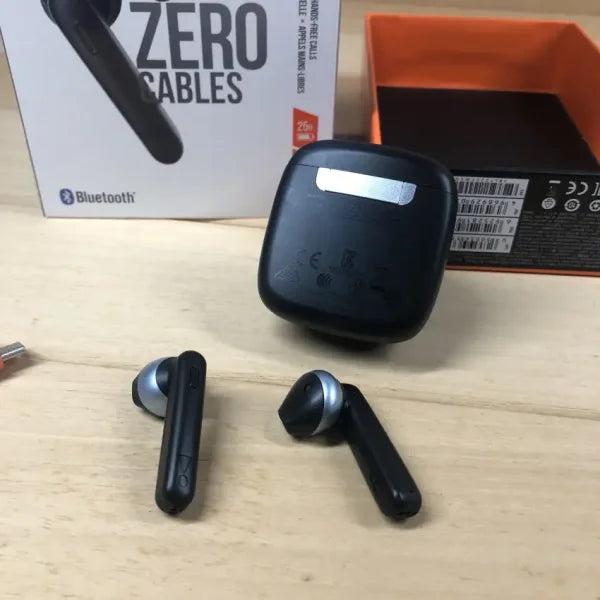 JBL Tune 225TWS True Wireless in-Ear Headphone